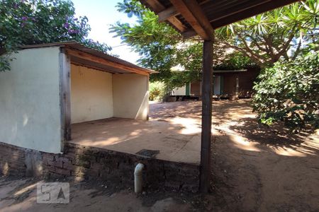 Casa à venda com 60m², 2 quartos e 2 vagas Casa à venda com 60m², 2 quartos e 2 vagasPátio