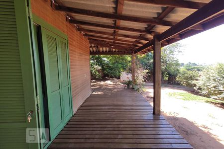 Casa à venda com 60m², 2 quartos e 2 vagas Casa à venda com 60m², 2 quartos e 2 vagasVaranda