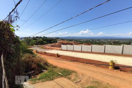 Casa à venda com 60m², 2 quartos e 2 vagas Casa à venda com 60m², 2 quartos e 2 vagasVista