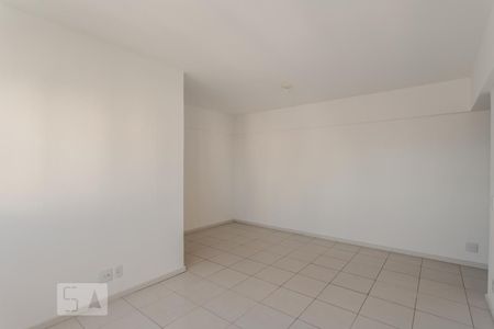 Apartamento para alugar com 70m², 2 quartos e 1 vaga Apartamento para alugar com 70m², 2 quartos e 1 vagaSala