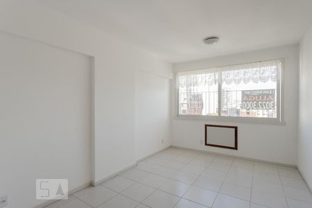 Apartamento para alugar com 70m², 2 quartos e 1 vaga Apartamento para alugar com 70m², 2 quartos e 1 vagaSala