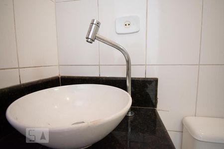Casa para alugar com 50m², 2 quartos e sem vagaBanheiro - Torneira