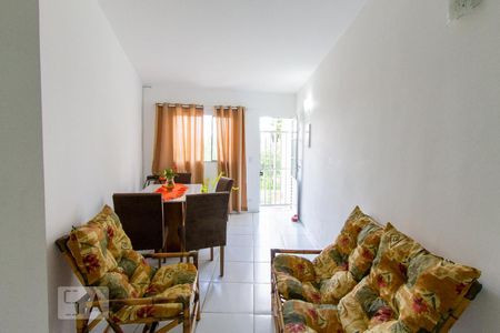 Sala de casa para alugar com 2 quartos, 190m² em Jaguaribe, Osasco