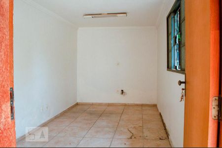 Casa à venda com 134m², 2 quartos e 2 vagasEdícula