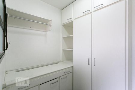 Apartamento para alugar com 186m², 3 quartos e 3 vagas Apartamento para alugar com 186m², 3 quartos e 3 vagasQuarto de Serviço