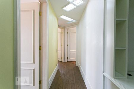 Apartamento para alugar com 186m², 3 quartos e 3 vagas Apartamento para alugar com 186m², 3 quartos e 3 vagasCorredor