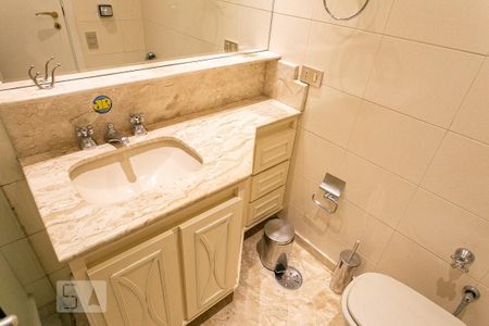 Apartamento para alugar com 186m², 3 quartos e 3 vagas Apartamento para alugar com 186m², 3 quartos e 3 vagasBanheiro da Suíte 2