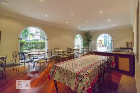 Apartamento para alugar com 186m², 3 quartos e 3 vagas Apartamento para alugar com 186m², 3 quartos e 3 vagasÁrea comum - Salão de festas