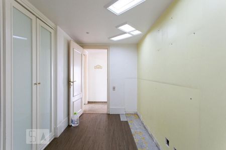 Apartamento para alugar com 186m², 3 quartos e 3 vagas Apartamento para alugar com 186m², 3 quartos e 3 vagasCorredor