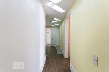 Apartamento para alugar com 186m², 3 quartos e 3 vagas Apartamento para alugar com 186m², 3 quartos e 3 vagasCorredor