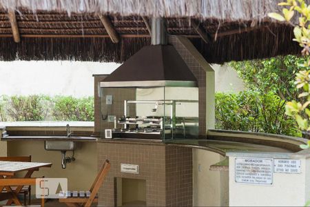 Apartamento para alugar com 186m², 3 quartos e 3 vagas Apartamento para alugar com 186m², 3 quartos e 3 vagasÁrea comum - Churrasqueira