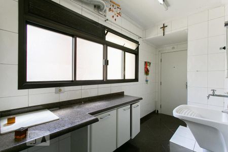 Apartamento para alugar com 186m², 3 quartos e 3 vagas Apartamento para alugar com 186m², 3 quartos e 3 vagasÁrea de Serviço