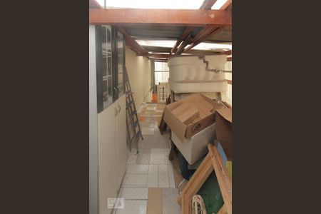 Casa à venda com 170m², 3 quartos e 2 vagas Casa à venda com 170m², 3 quartos e 2 vagasTerraço