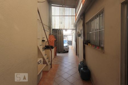 Casa à venda com 170m², 3 quartos e 2 vagas Casa à venda com 170m², 3 quartos e 2 vagasCorredor
