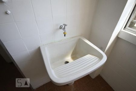 Apartamento à venda com 80m², 2 quartos e 1 vagaÁrea de Serviço