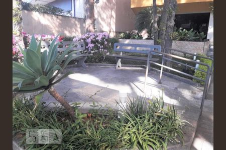 Apartamento à venda com 80m², 2 quartos e 1 vagaÁrea comum