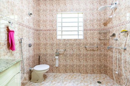 Casa à venda com 200m², 3 quartos e 3 vagasBanheiro