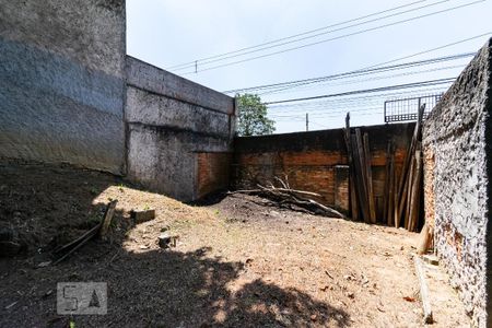 Casa à venda com 200m², 3 quartos e 3 vagasQuintal da frente 