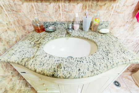 Casa à venda com 200m², 3 quartos e 3 vagasBanheiro