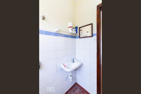 Casa à venda com 200m², 3 quartos e 3 vagasBanheiro da Edícula