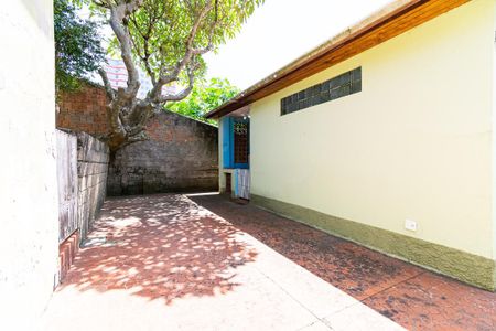Casa à venda com 200m², 3 quartos e 3 vagasQuintal dos fundos
