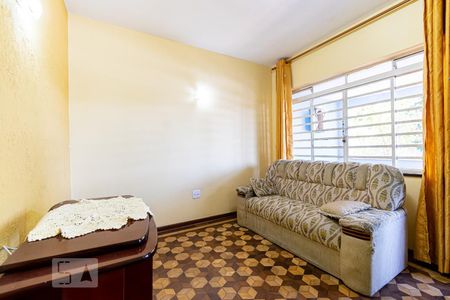 Sala de casa à venda com 3 quartos, 200m² em Vila Fachini, São Paulo