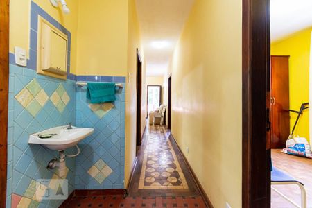 Casa à venda com 200m², 3 quartos e 3 vagasCorredor / Lavabo