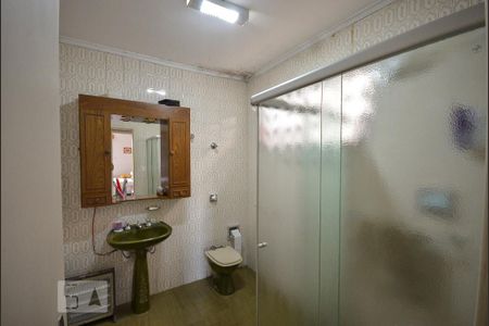 Casa à venda com 320m², 4 quartos e 3 vagas Casa à venda com 320m², 4 quartos e 3 vagasBanheiro Social