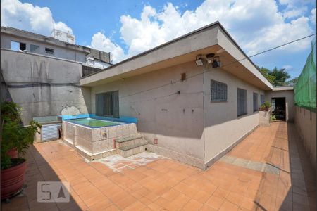 Casa à venda com 320m², 4 quartos e 3 vagas Casa à venda com 320m², 4 quartos e 3 vagasArea Externa