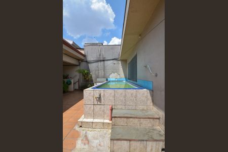 Casa à venda com 320m², 4 quartos e 3 vagas Casa à venda com 320m², 4 quartos e 3 vagasPiscina