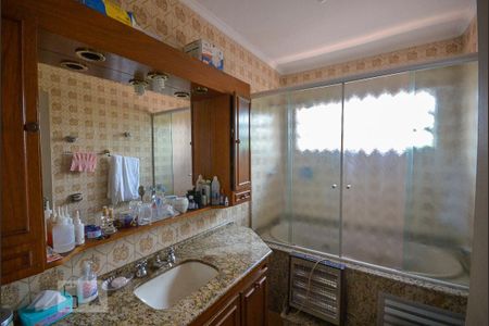 Casa à venda com 320m², 4 quartos e 3 vagas Casa à venda com 320m², 4 quartos e 3 vagasSuite Quarto 3