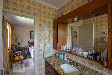 Casa à venda com 320m², 4 quartos e 3 vagas Casa à venda com 320m², 4 quartos e 3 vagasSuite Quarto 3