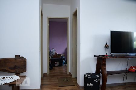 Corredor de apartamento para alugar com 2 quartos, 54m² em Granja Viana, Cotia