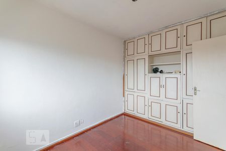Apartamento à venda com 77m², 2 quartos e 1 vagaQuarto 2