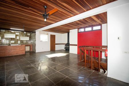 Casa à venda com 420m², 3 quartos e 3 vagasSalão de Festas