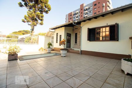 Casa à venda com 420m², 3 quartos e 3 vagasFachada