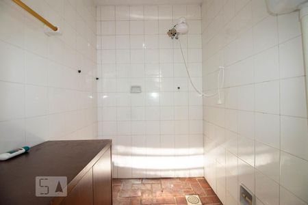 Casa à venda com 420m², 3 quartos e 3 vagasBanheiro Auxiliar