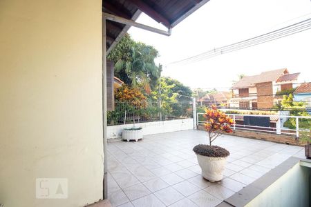 Varanda da Sala de casa para alugar com 3 quartos, 420m² em Passo da Areia, Porto Alegre