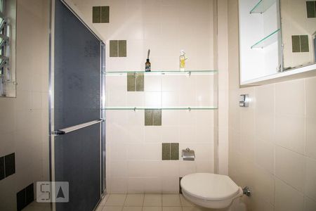 Casa à venda com 420m², 3 quartos e 3 vagasBanheiro da Suíte