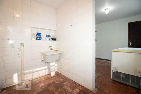Casa à venda com 420m², 3 quartos e 3 vagasÁrea de Serviço