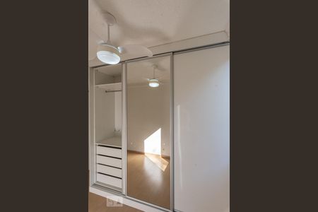 Apartamento para alugar com 44m², 2 quartos e 1 vagaQuarto 2 - Armários