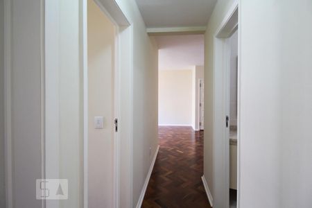 Corredor de apartamento à venda com 3 quartos, 95m² em Moema, São Paulo