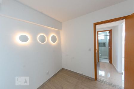 Quarto 2 de apartamento para alugar com 3 quartos, 75m² em Betânia, Belo Horizonte