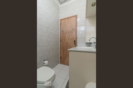 Casa à venda com 222m², 3 quartos e 2 vagasBanheiro Social