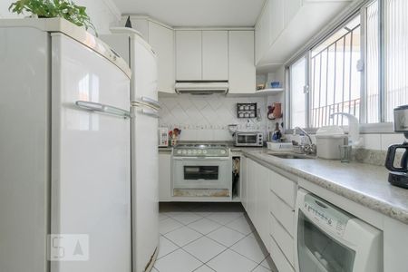 Casa à venda com 222m², 3 quartos e 2 vagasCozinha