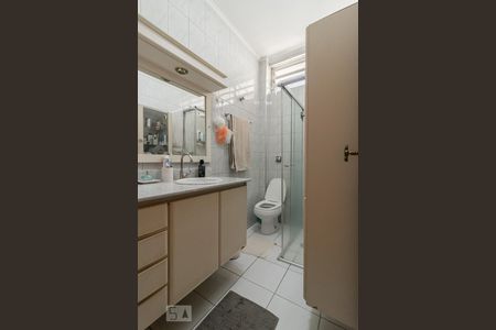 Casa à venda com 222m², 3 quartos e 2 vagasBanheiro da Suíte