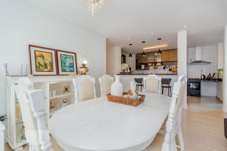 Apartamento à venda com 101m², 3 quartos e 1 vaga Apartamento à venda com 101m², 3 quartos e 1 vagaSala