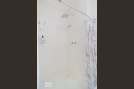 Apartamento à venda com 101m², 3 quartos e 1 vaga Apartamento à venda com 101m², 3 quartos e 1 vagaBanheiro de Serviço