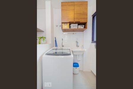 Apartamento à venda com 101m², 3 quartos e 1 vaga Apartamento à venda com 101m², 3 quartos e 1 vagaÁrea de serviço