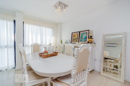 Apartamento à venda com 101m², 3 quartos e 1 vaga Apartamento à venda com 101m², 3 quartos e 1 vagaSala